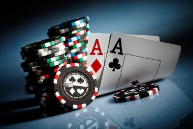 Live baccarat table view on miaw4d mobile app with HD dealer camera